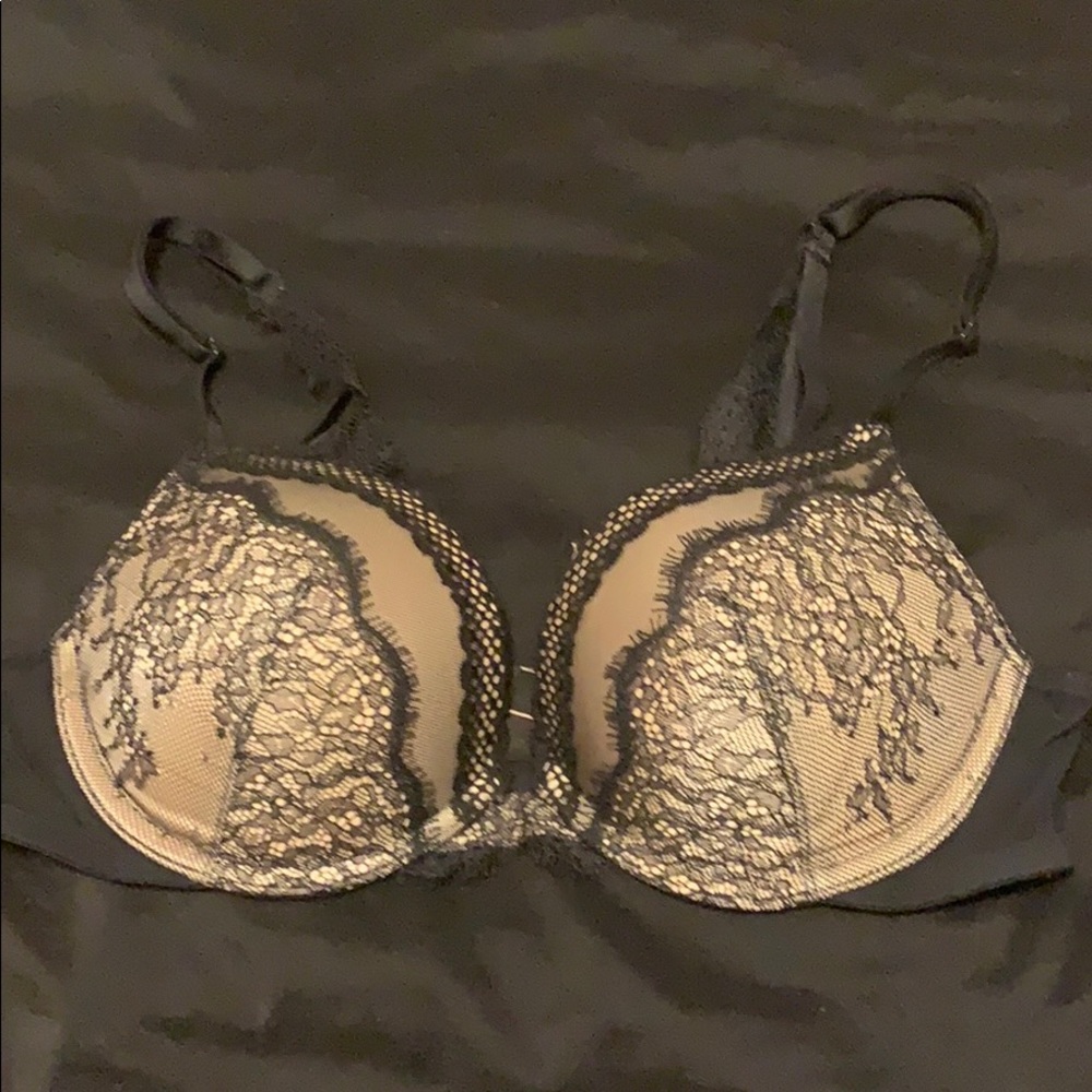 Victoria’s Secret Very Sexy push up